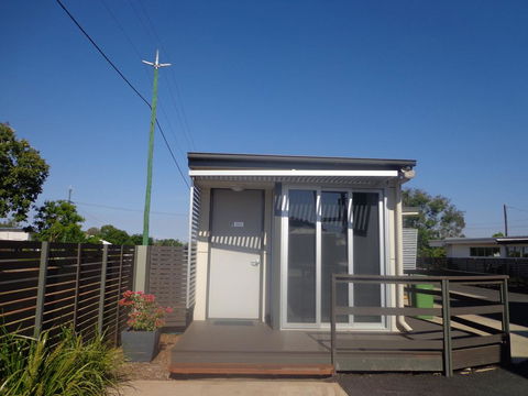 Smart Stayzzz Inns - Sydney 4u 2
