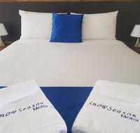 Snow Season Motor Inn - Sydney 4u