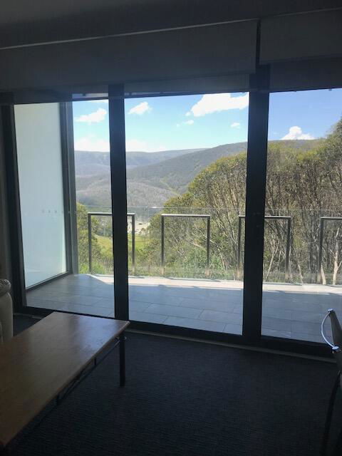 Snow Ski Apartments 20 - Sydney 4u 1