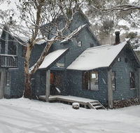 SNOWED INN apartment - Sydney 4u