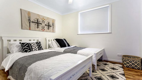 Sounds Of Sunshine Whole House - Sydney Resort 0