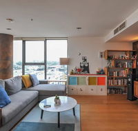 Spacious 2 Bedroom Flat In Wolli Creek - Accommodation Sydney