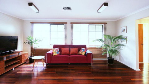 Spacious And Cozy Home Next To Glen Waverley - Sydney Resort 0