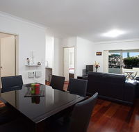 Spacious Family Apartment Close to Olympic Park - Sydney 4u