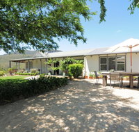 Spring Grove Dairy - Picturesque views - Accommodation Sydney