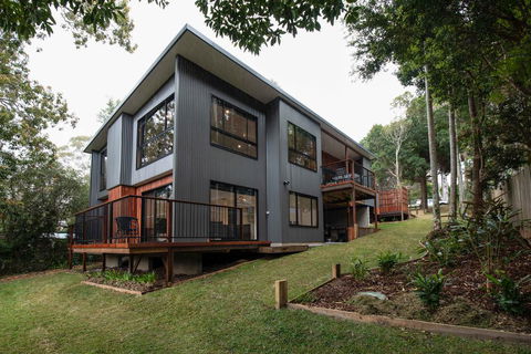 Springbrook25 Whole House - Sydney 4u 0
