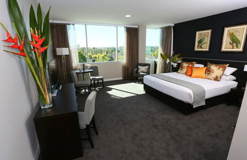 Springfield Lakes Boutique Hotel - Sydney 4u 1