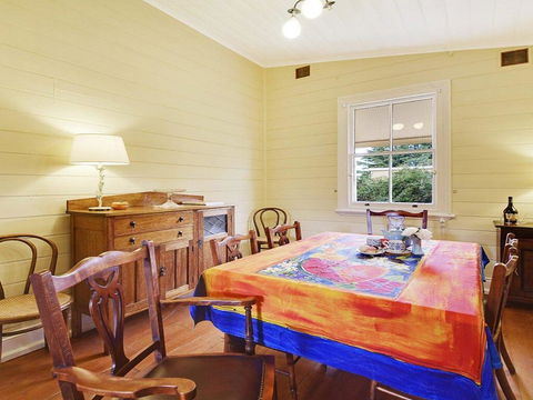 Station Masters Cottage - Classic Quaint & Nostalgia - Sydney 4u 3