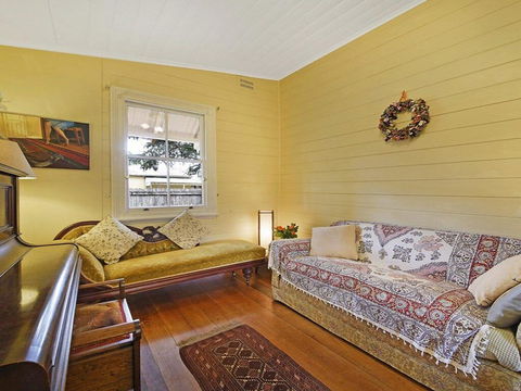 Station Masters Cottage - Classic Quaint & Nostalgia - Sydney 4u 2