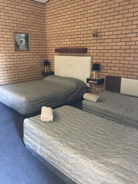 Stockman Motor Inn - Sydney 4u 1