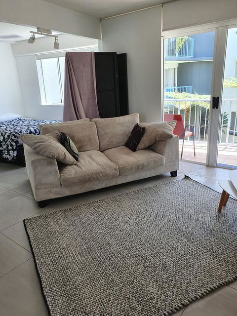 Studio Apartment Mooloolaba Beach Holiday Management - Sydney 4u 1