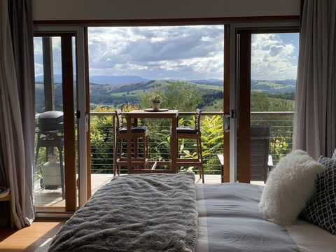 Studio With Stunning Mountain Views - Sydney 4u 0