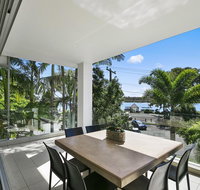 Stunning Riverfront Apartment in Noosaville - Unit 2 Wai Cocos 215 Gympie Terrace - Accommodation Sydney