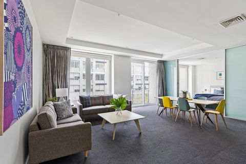 Stunning, Central Huge CBD Pad, Free WiFi, Netflix - Accommodation Sydney 1