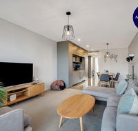 STYLISH CAMPERDOWN APARTMENT and PARKING INC - Accommodation Sydney