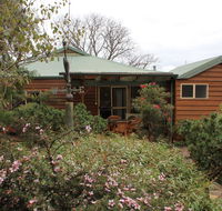 Sunflowers Animal Farm  Farmstay - Sydney 4u