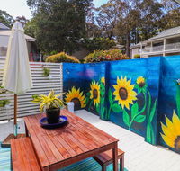 Sunflower Villa in Raffertys Resort - Sydney 4u