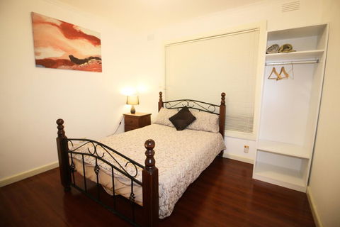 Sunny House - Melbourne Airport Home - Sydney 4u 2