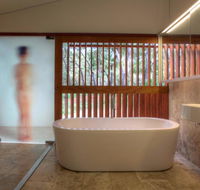 Sunrise at 1770 Holidays - Sydney 4u