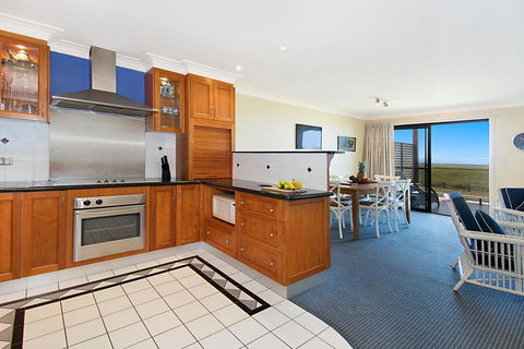 Sunrise Reef Unit 2 - Lennox Head - Accommodation Sydney 2