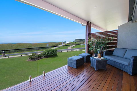 Sunrise Reef Unit 2 - Lennox Head - Accommodation Sydney 0
