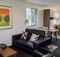 Superb 2 BR Apartment Minutes to CBD- Cen8 - Accommodation Sydney