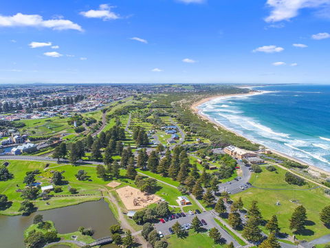 Surfside Holiday Park Warrnambool - Sydney 4u 0