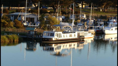 Swamp Fox Luxury 2BR Dutch Barge - Sydney 4u 0