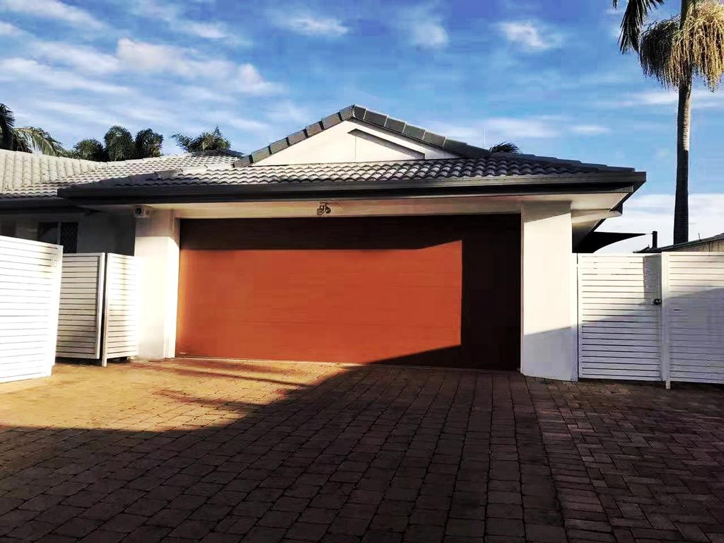 Clear Island Waters QLD Accommodation Sydney