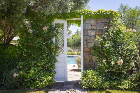 Talits Vineyard Estate - Sydney 4u 2