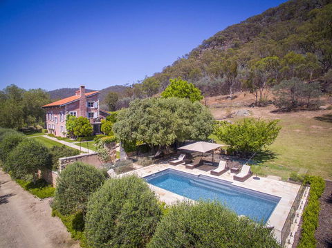 Talits Vineyard Estate - Sydney 4u 1