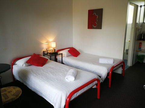 Tamar Cove Motel - Sydney 4u 3