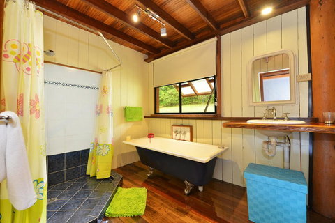 Tea Tree Cottage - Sydney Resort 3