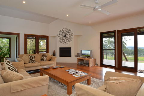 Tellace Wines Homestead - Sydney 4u 2