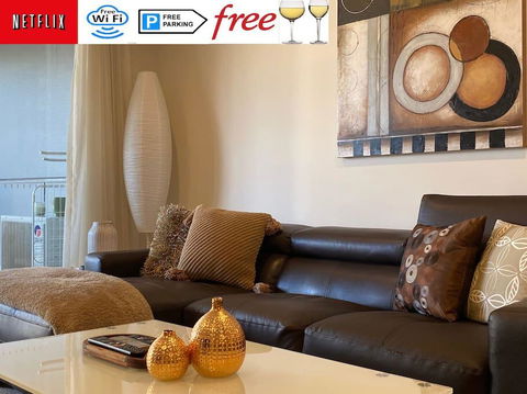 TERRACE LUX FULLY AIR 2 CAR FREE NETFLIX WIFI WINE - Sydney 4u 0