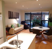 The Artisan - 3BR House In The City - Accommodation Sydney