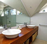 THE BEACH HOUSE - Accommodation Sydney