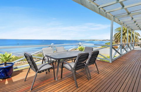 The Beach House - Point Turton - Sydney 4u 1