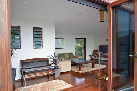 Yolla Beach House - Sydney 4u 6