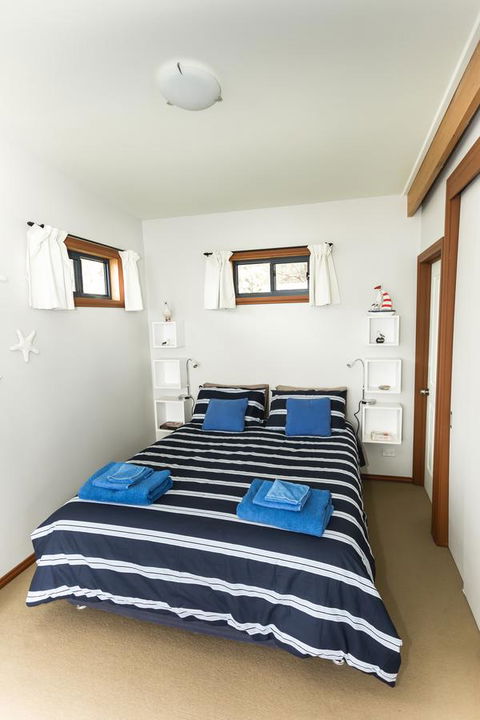 Larus Waterfront Cottage - Sydney 4u 3