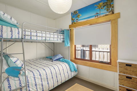 Aqua Beachfront! - Sydney 4u 13