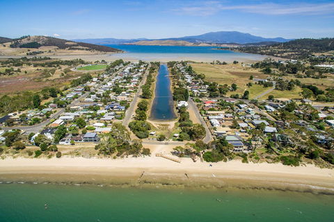 Aqua Beachfront! - Sydney 4u 18