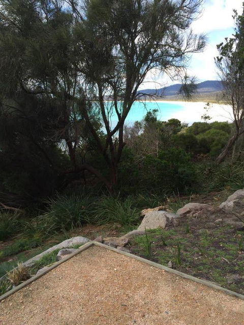 Holland House Bay Of Fires - Sydney 4u 1
