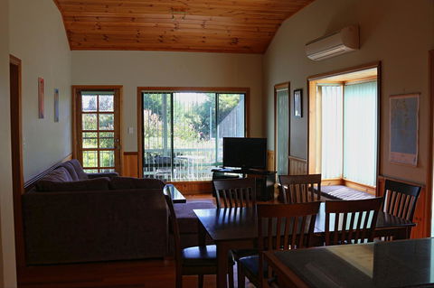 Hazards Beach House - Sydney 4u 8