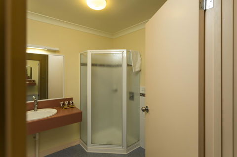 Panorama Hotel St Helens - Sydney 4u 4