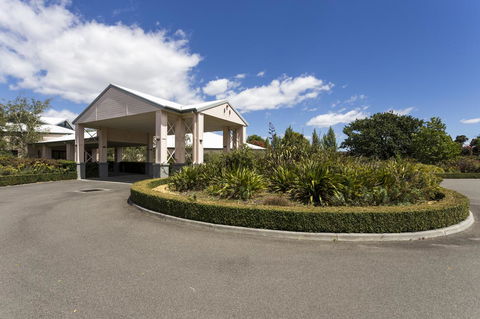 Panorama Hotel St Helens - Sydney 4u 12