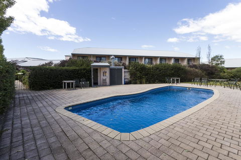Panorama Hotel St Helens - Sydney 4u 10