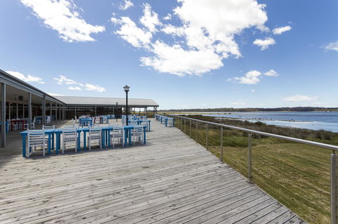 Panorama Hotel St Helens - Sydney 4u 2