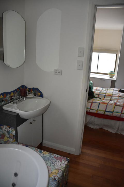 Beachside Taroona With Spa - Sydney 4u 4