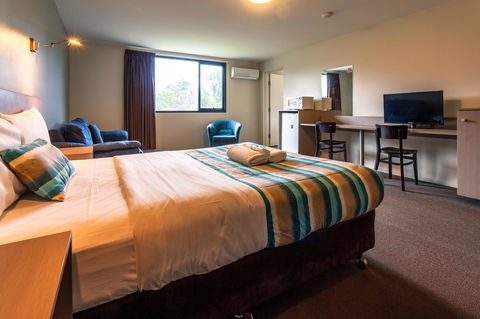 Kingston Hotel - Sydney 4u 6